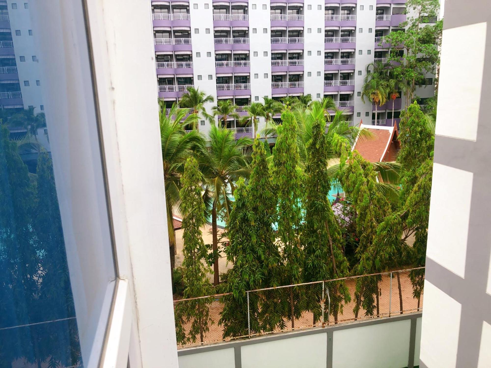 Centara Avenue Residence near LK Metro Pattaya Exterior foto
